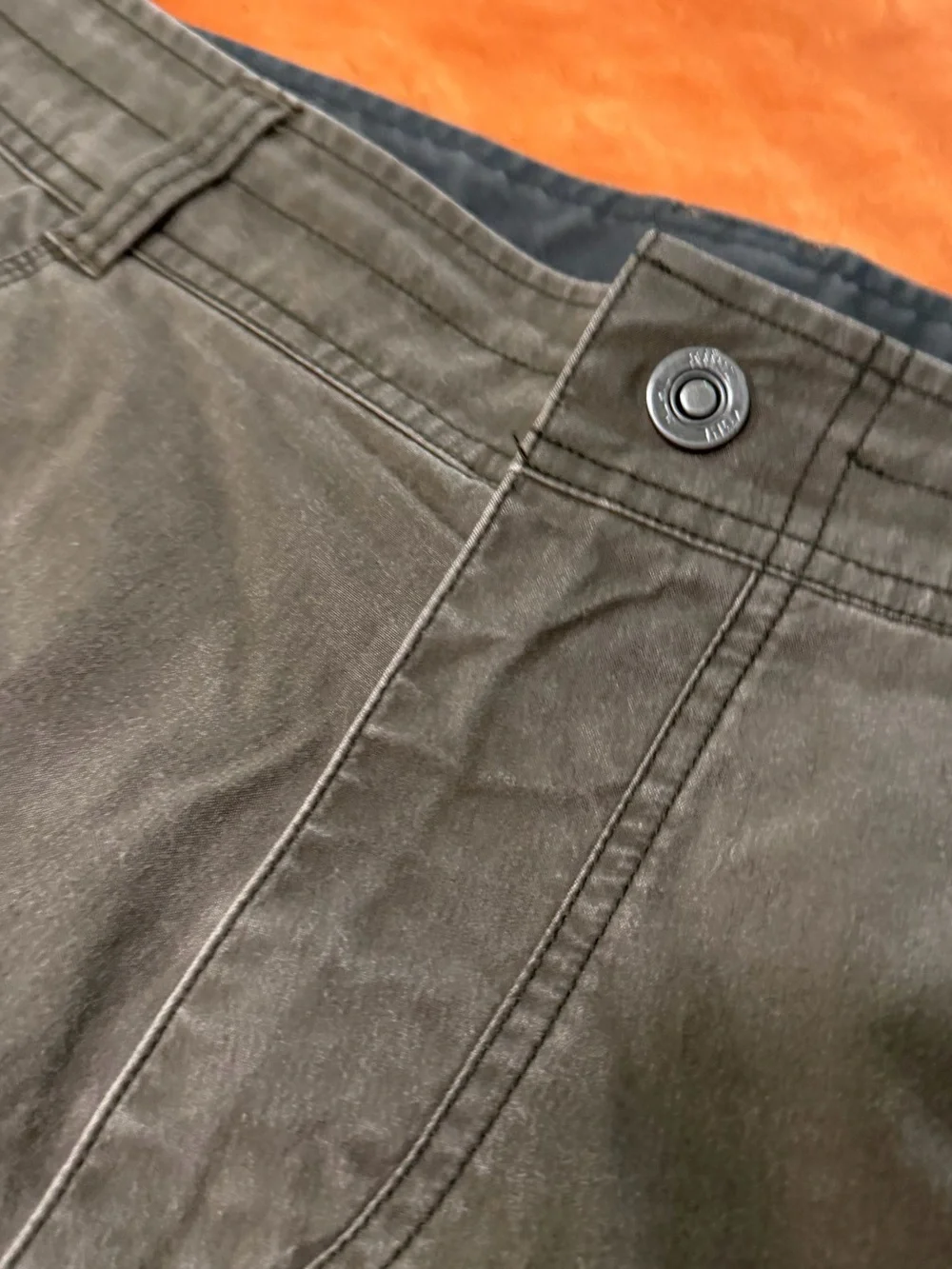 Kuhl Ramblr Patina Dyed Cargo shorts size 34
